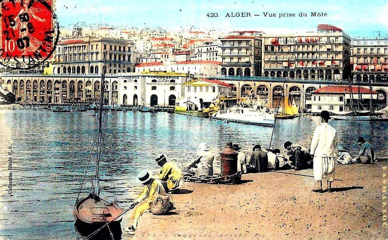 Alger - Vue prise du Mole - 1907.jpg